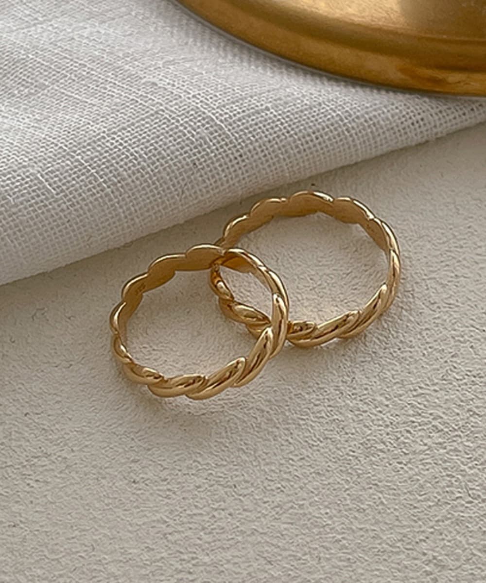 Bold Twist 925 Silver Ring (2 Colors)