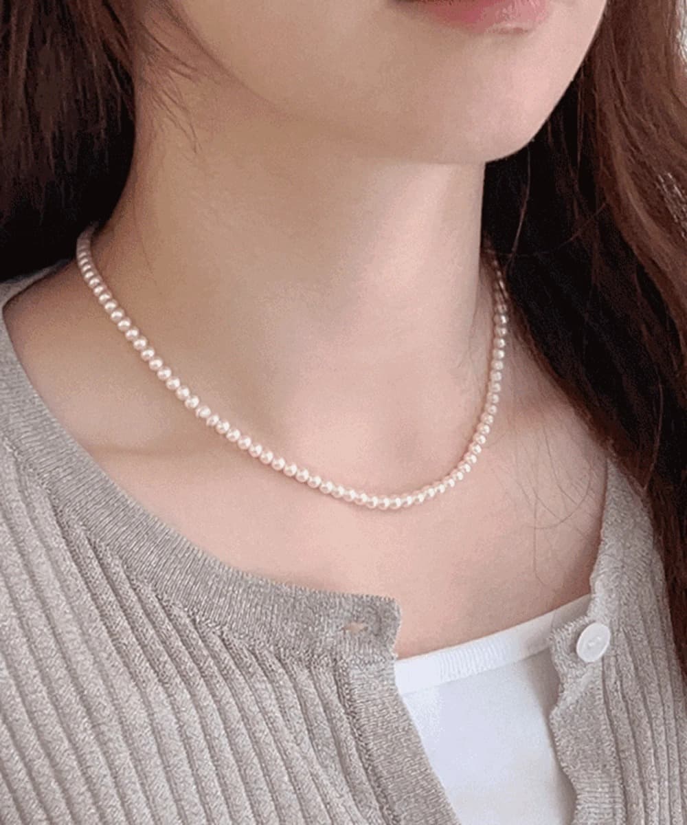 Classic Simple Guest Look Pearl Necklace