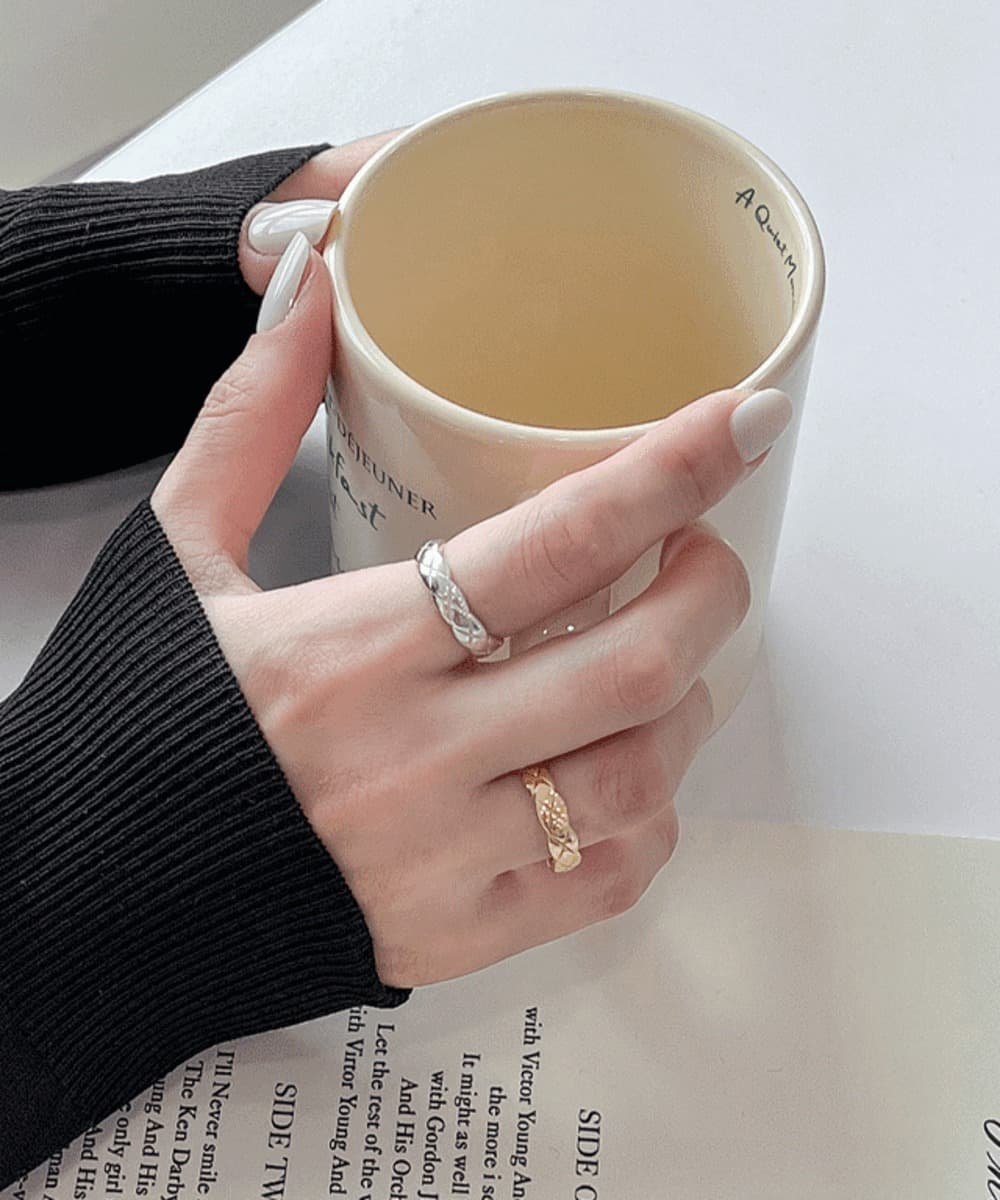 Quilted Bold 925 Silver Ring (3 Colors)