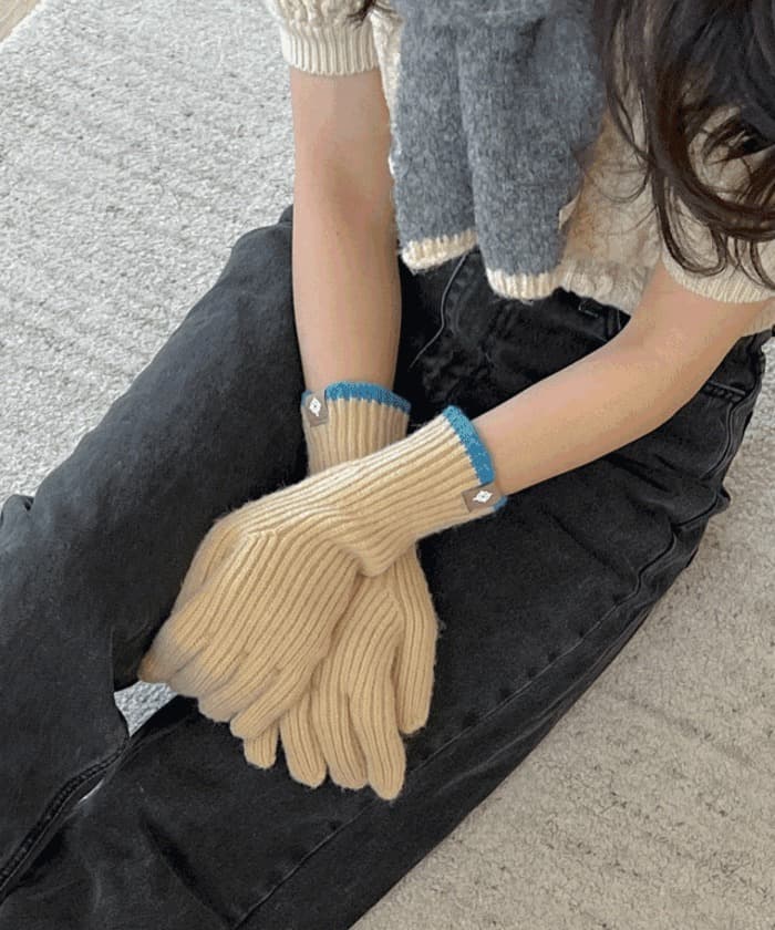 Striped Rib Knit Touchscreen Gloves