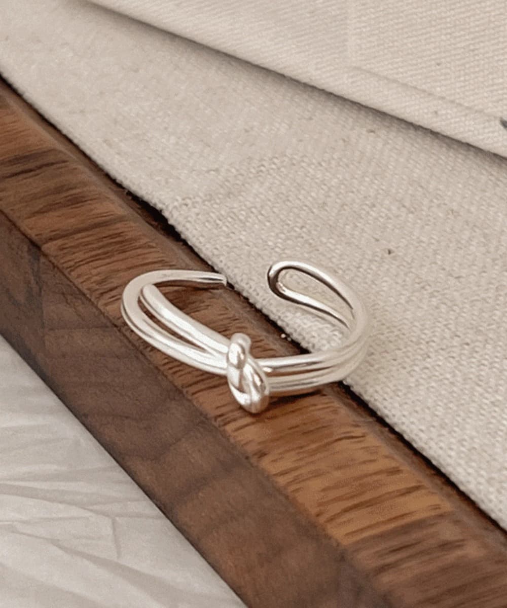 Love Knot Open Ring In 925 Sterling Silver