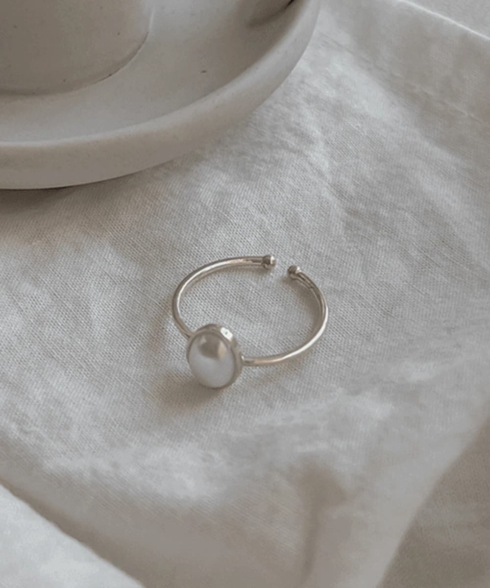 Oval Pearl 925 Sterling Silver Adjustable Ring